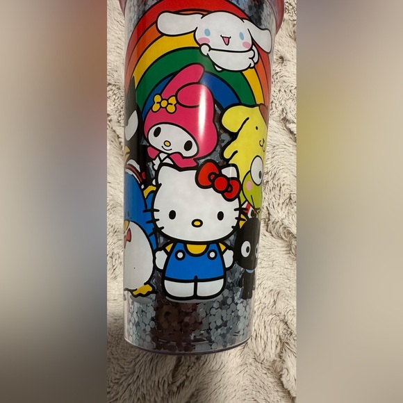 Hello Kitty x Friends Sanrio Rainbow Glitter Tumbler with Red Lid - Picture 6 of 10